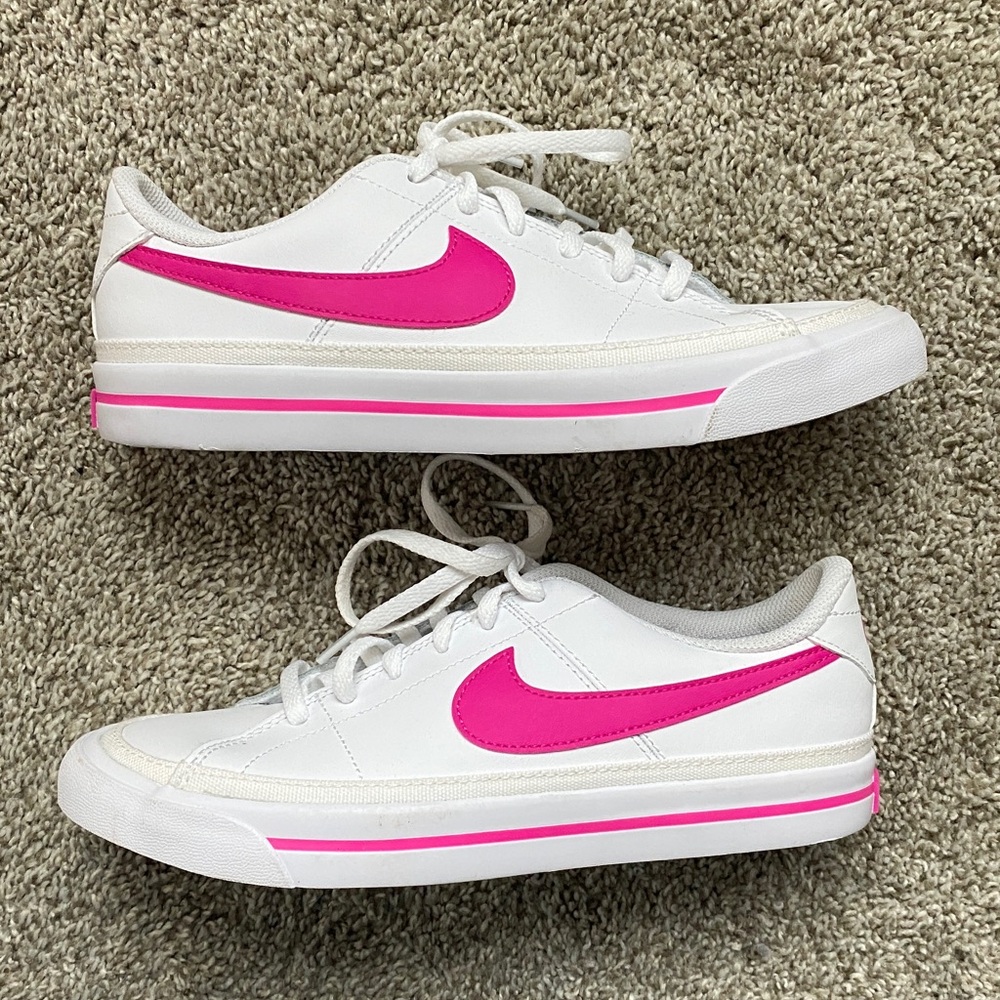 Nike 6Youth White and Pink Casual Sneakers - Picture 7 of 9